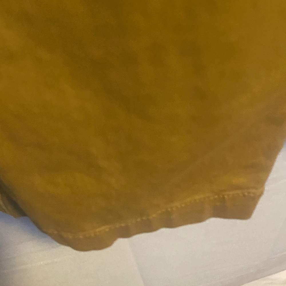 Old Navy Women's Mustard Cargo Pants - Picture 6 of 10